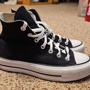 Womens Platform Converse Black and White High-Tops